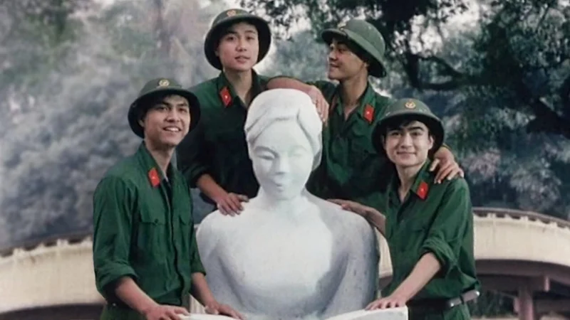 Mùi cỏ cháy - The Scent of Burning Grass